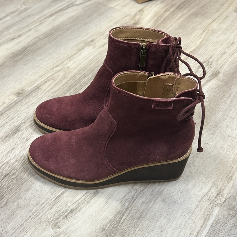 Women’s Earth Calia Burgundy Suede Leather Wedge Ankle Boots Lace-Up Back | 8.5 - Picture 5 of 8